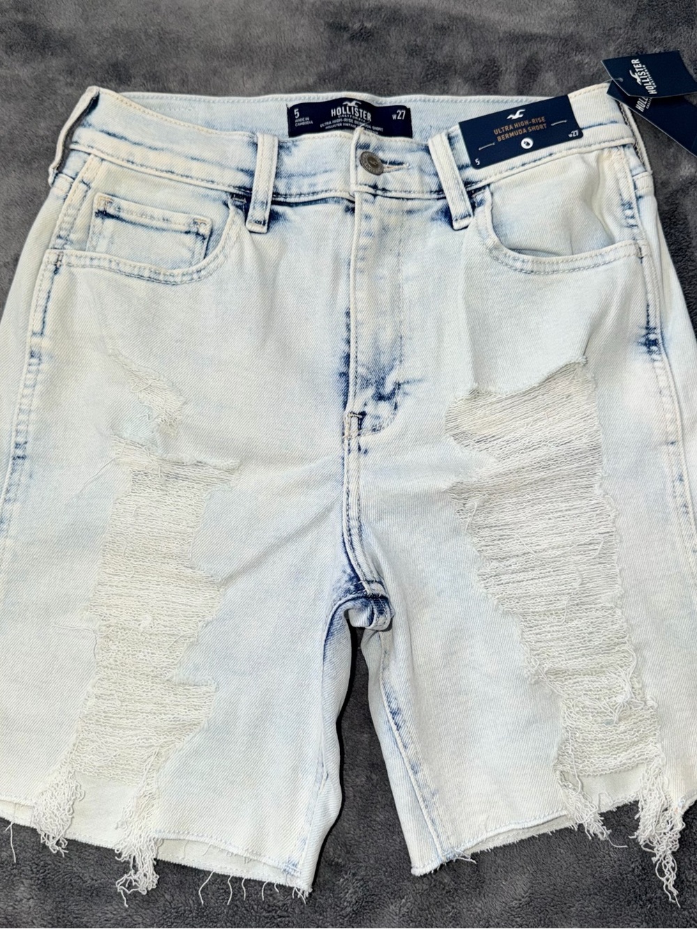 Hollister Ultra High-Rise Bermuda Shorts